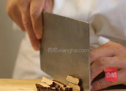 熏干芹菜的做法图解1