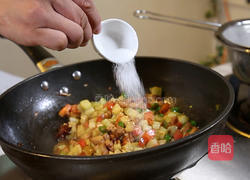 家常肉丁炒茄子的做法图解6