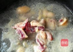 竹笋海带炖鸭的做法图解1