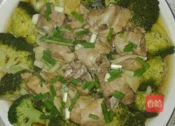 西兰花金针菇蒸排骨的做法图解8