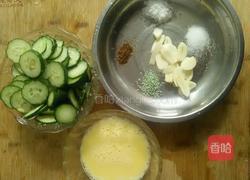 减肥餐。蛋炒黄瓜的做法图解2