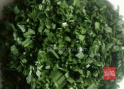 韭菜鸡蛋饼的做法图解3