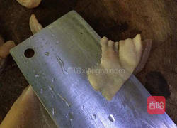 猪皮炒酸豆角的做法图解2