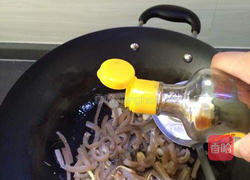 猪皮炒酸豆角的做法图解7