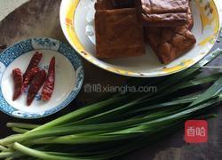 韭菜炒香干的做法图解1