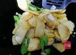 尖椒土豆片的做法图解4