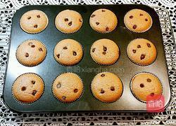 巧克力紙杯蛋糕的做法图解9