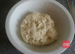 椒盐手撕饼的做法图解1