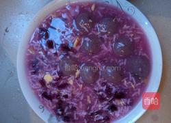 黑糯米芝麻馅汤圆煮紫薯甜酒鸡蛋的做法图解7