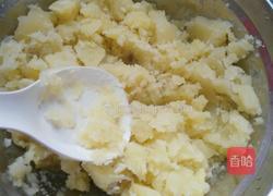 香煎三文鱼薯饼的做法图解4