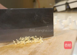 青椒炒肉丁的做法图解3