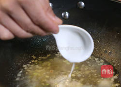 青笋炒鸡丁的做法图解7