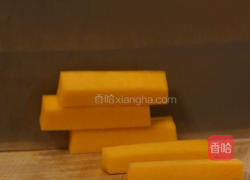 蛋黄焗南瓜的做法图解1