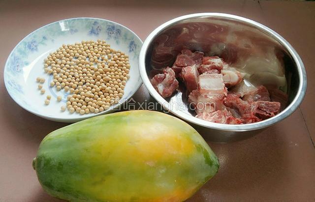 备齐食材。