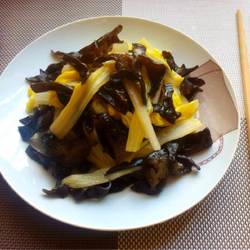 白菜炒黑木耳的做法[图]