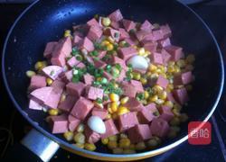 玉米爆炒肠的做法图解5