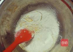 戚风蛋糕6寸(两个)的做法图解4