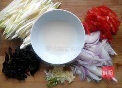茭白小炒的做法图解2