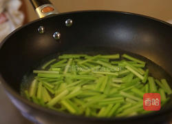 芹菜炒肉丝的做法图解6