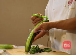 丝瓜小酥肉的做法图解1