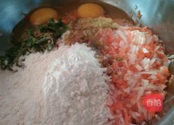 炸素丸子的做法图解3