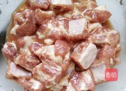 香辣酥排骨的做法图解1
