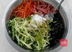 凉拌木耳火腿黄瓜丝的做法图解5