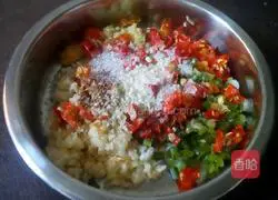 Illustration of how to make cold salad Qianzhang 6