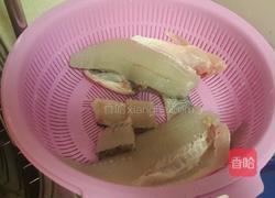 鲈鱼饼的做法图解1