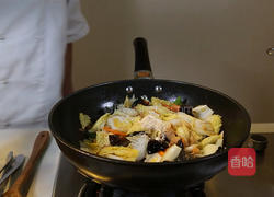 白菜猪肉炒木耳的做法图解9