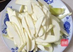 酸辣春笋的做法图解1