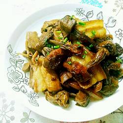 姬松茸炒肉的做法[图]