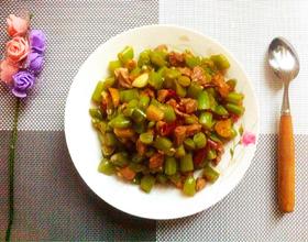 肉丁炒四季豆[图]