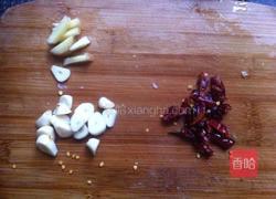 肉丁炒四季豆的做法图解3