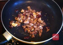 肉丁炒四季豆的做法图解7