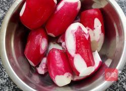 刀拍小红萝卜的做法图解1