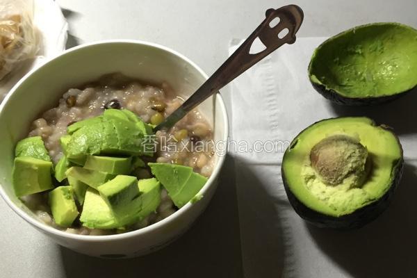 牛油果红豆薏米粥