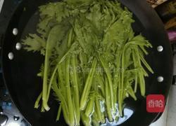 瘦肉抄芥菜。的做法图解2