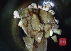 山粉圆子烧肉的做法图解3