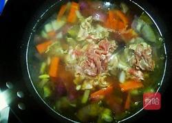 胡萝卜洋葱肥牛汤的做法图解12