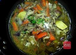 胡萝卜洋葱肥牛汤的做法图解14