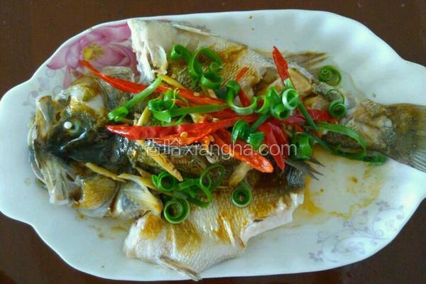 清蒸鲈鱼