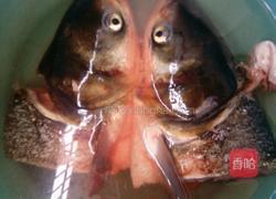 剁椒鱼头的做法图解1