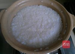 胡萝卜瘦肉煲仔饭的做法图解4