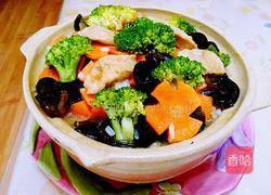 胡萝卜瘦肉煲仔饭的做法图解12