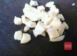 油渣炒菜心末的做法图解5