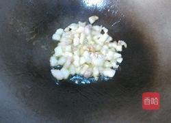 油渣炒菜心末的做法图解7