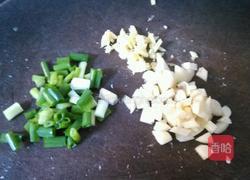 土豆炒肉丝的做法图解2