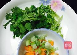 本地鸡烧锦粉面的做法图解3