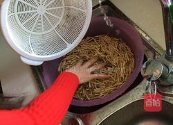 凉拌折耳根(鱼腥草)的做法图解1